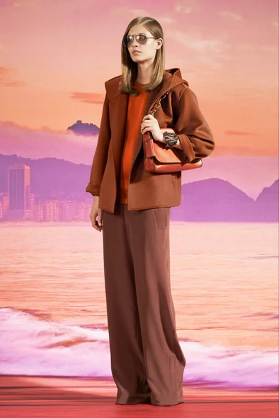 Look 22